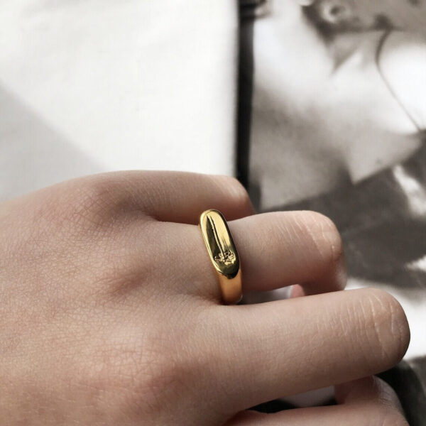χρυσό δαχτυλίδι σκαλισμένο anrine