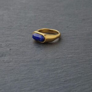 χρυσό δαχτυλίδι με μπλε φυσική πέτρα