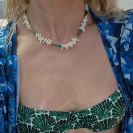 Χειροποίητο κολιέ με Φυσικά Κοράλλια και Πράσινες πέτρες ανρινε κοσμηματα