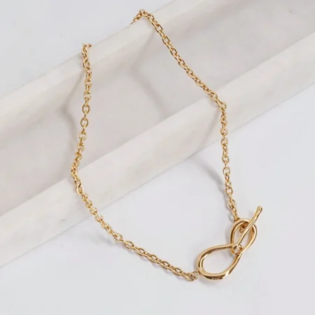 χρυσό Κολιέ αλυσίδα με γεωμετρικό κρεμαστό ανρινε κοσμήματα